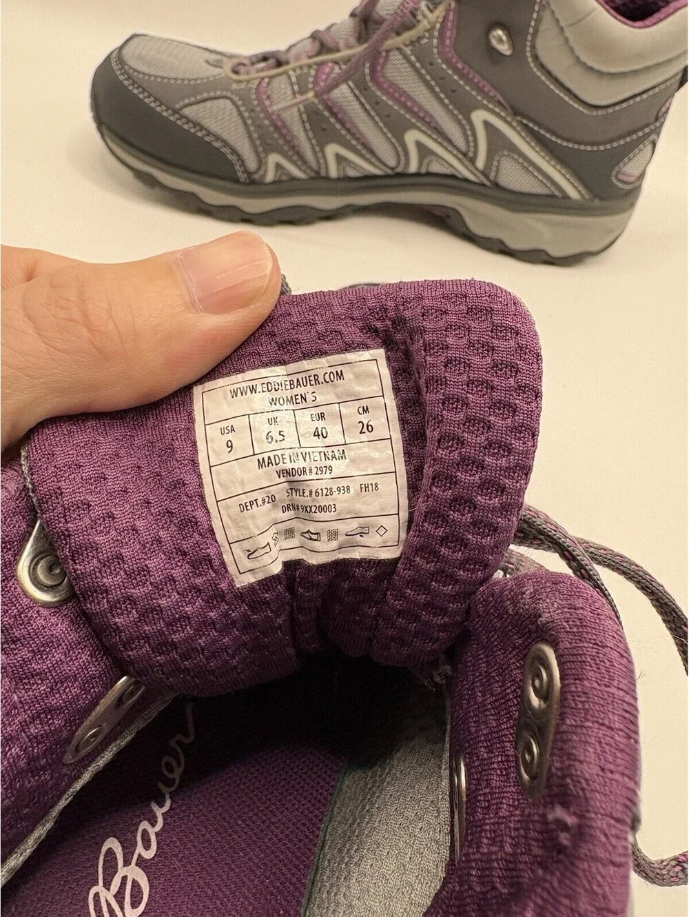Eddie Bauer Lukla Pro Waterproof Light Weight Hikers Women’s Sz 9 Cinder Gray